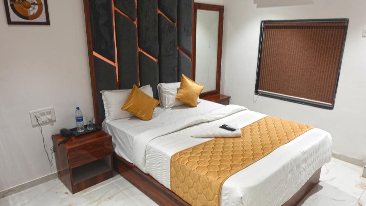 Hotel Palms Residency, Chembur Bombay Esterno foto