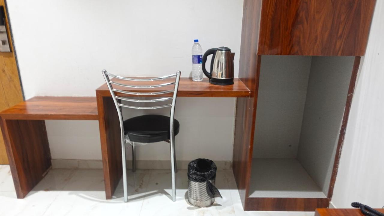 Hotel Palms Residency, Chembur Bombay Esterno foto