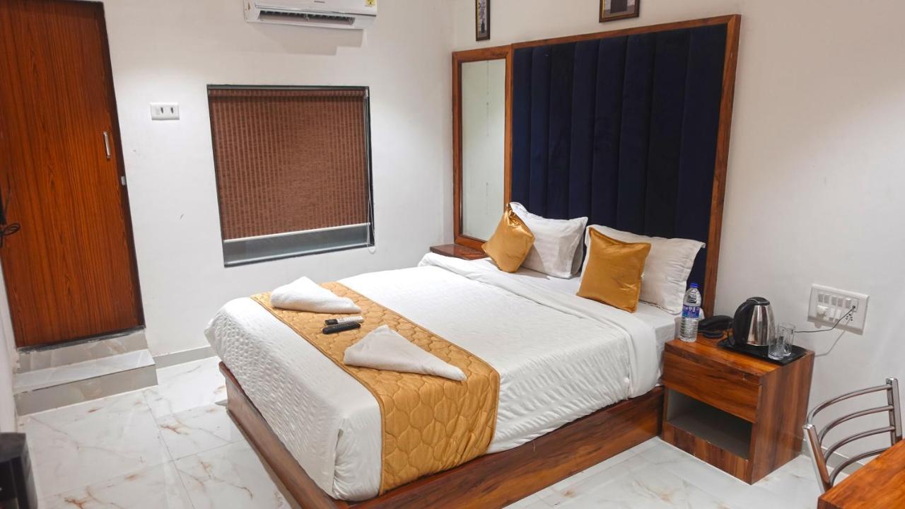 Hotel Palms Residency, Chembur Bombay Esterno foto