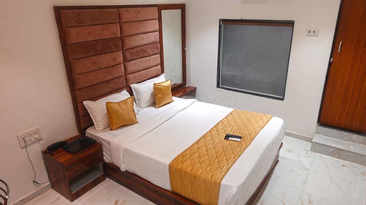 Hotel Palms Residency, Chembur Bombay Esterno foto