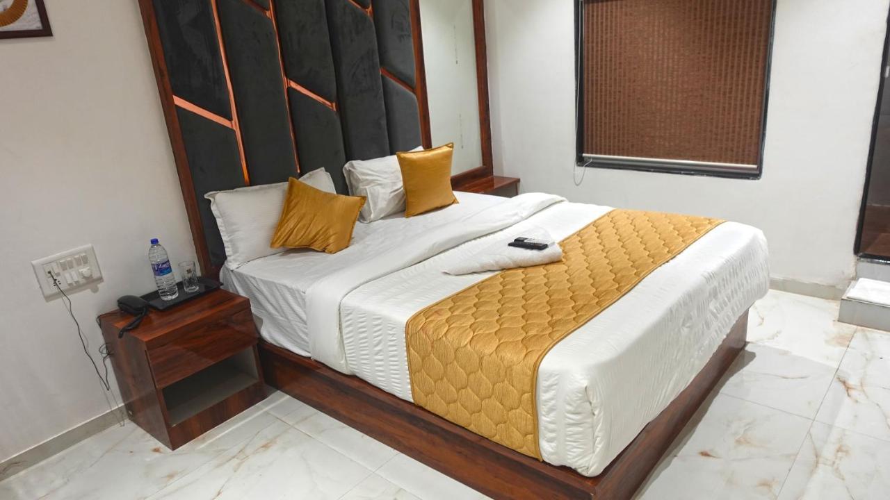 Hotel Palms Residency, Chembur Bombay Esterno foto