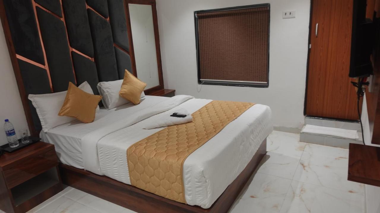 Hotel Palms Residency, Chembur Bombay Esterno foto
