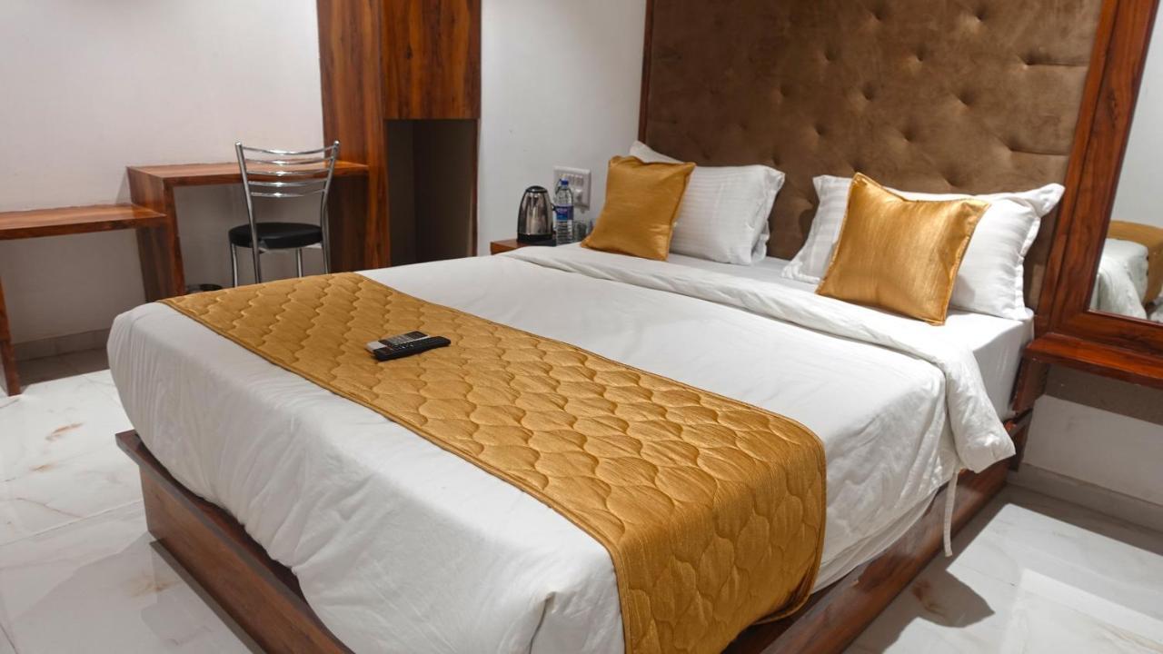 Hotel Palms Residency, Chembur Bombay Esterno foto
